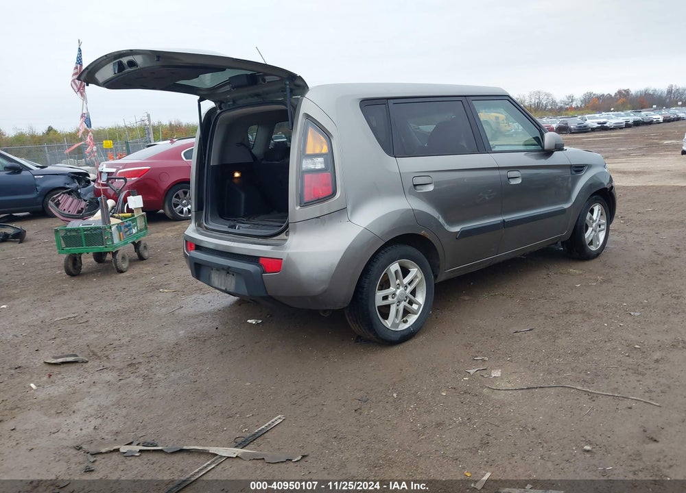 2010 KIA SOUL VIN: KNDJT2A27A7039295