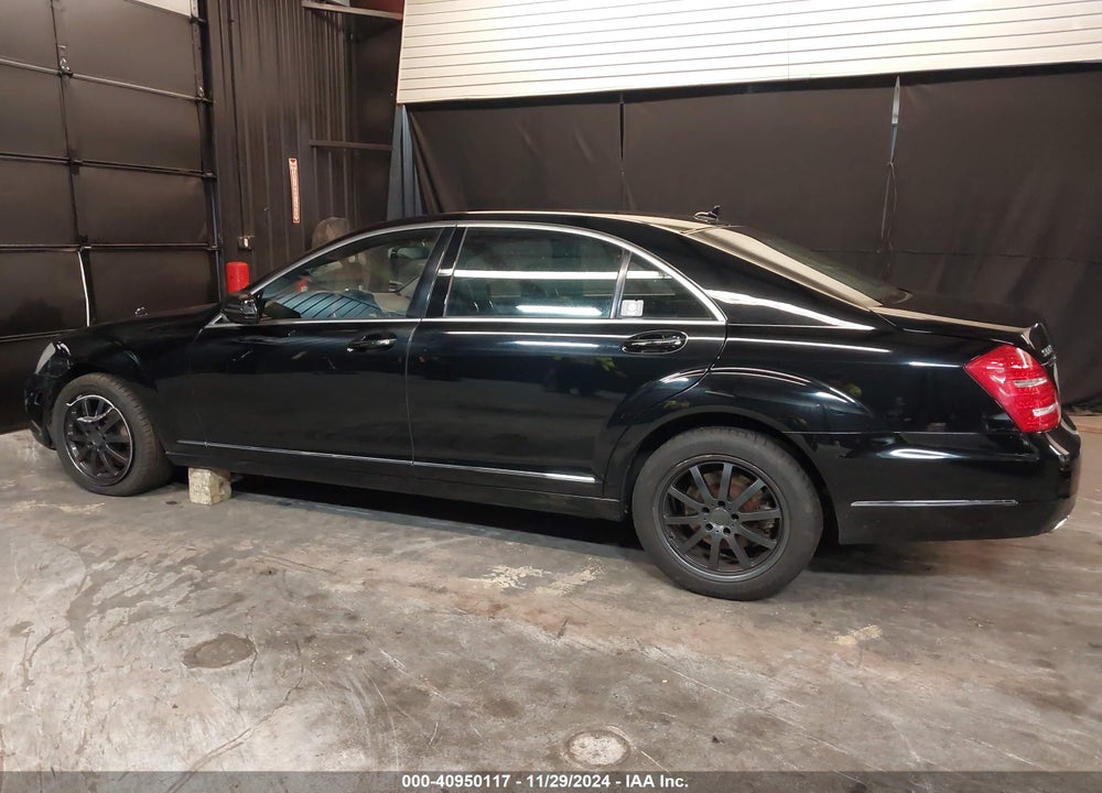 2012 MERCEDES-BENZ S 550 VIN: WDDNG7DB3CA449229