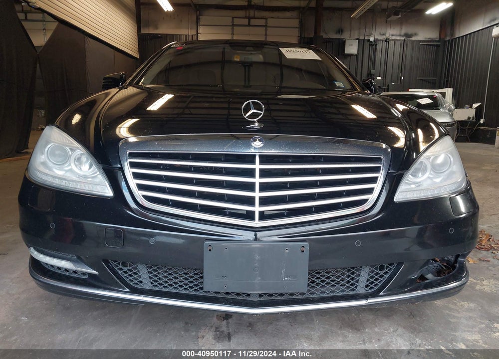 2012 MERCEDES-BENZ S 550 VIN: WDDNG7DB3CA449229