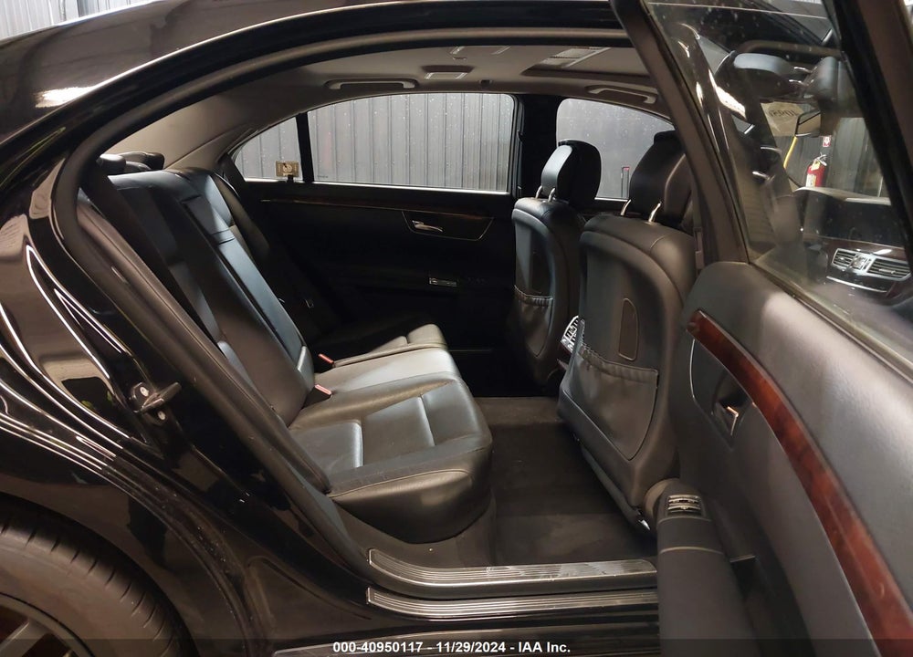 2012 MERCEDES-BENZ S 550 VIN: WDDNG7DB3CA449229