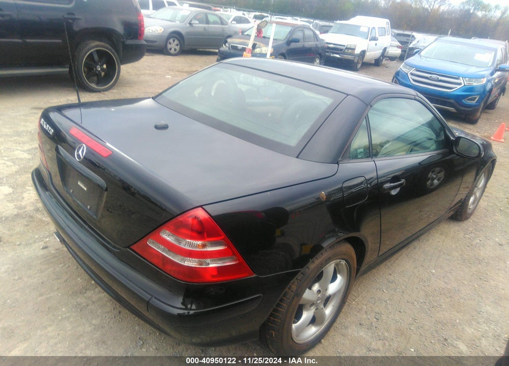 2003 MERCEDES-BENZ SLK 320 VIN: WDBKK65F53F293560