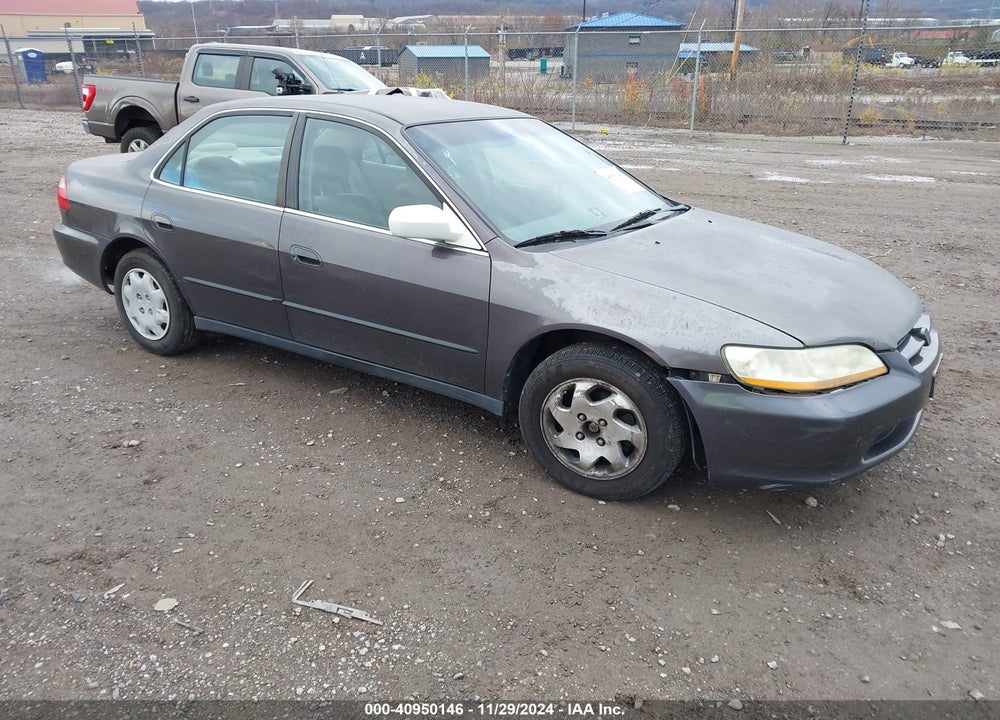 1998 HONDA ACCORD SDN LX VIN: 1HGCG5644WA238194