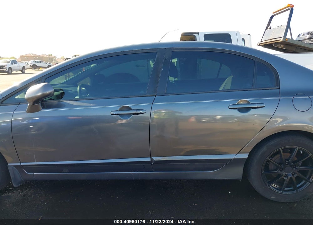 2010 HONDA CIVIC LX VIN: 19XFA1F55AE071509