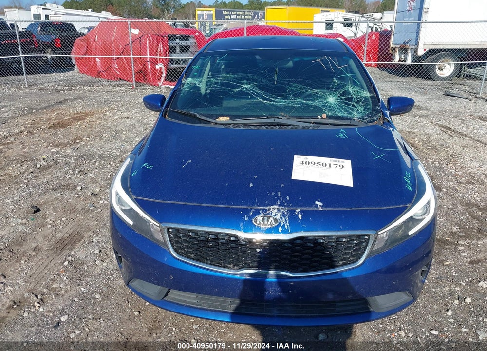 2018 KIA FORTE LX VIN: 3KPFK4A7XJE254914