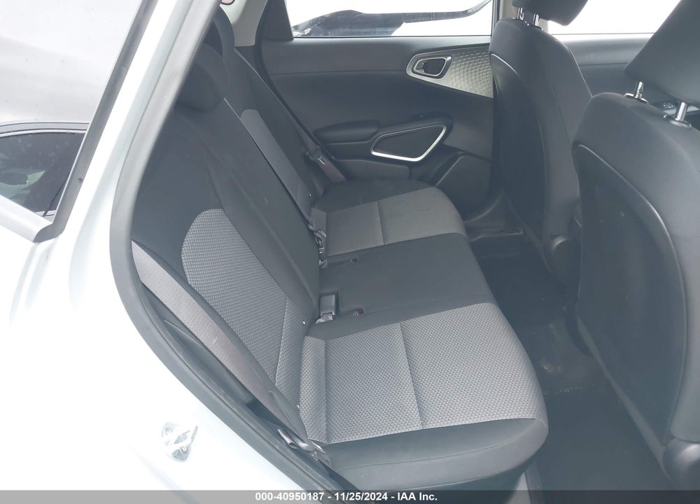 2020 KIA SOUL LX VIN: KNDJ23AU5L7729060