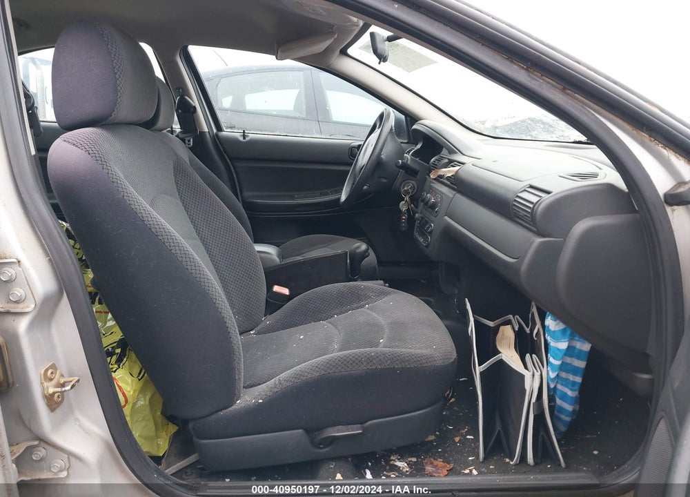 2006 CHRYSLER SEBRING VIN: 1C3EL46XX6N146589