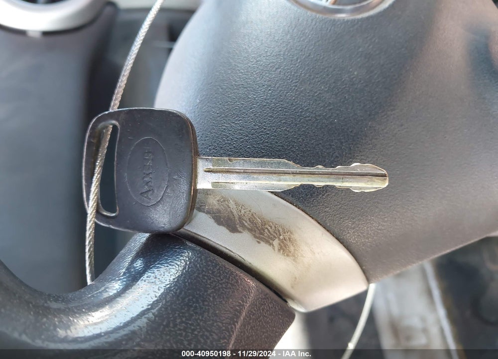 2006 SCION XB VIN: JTLKT324964043291