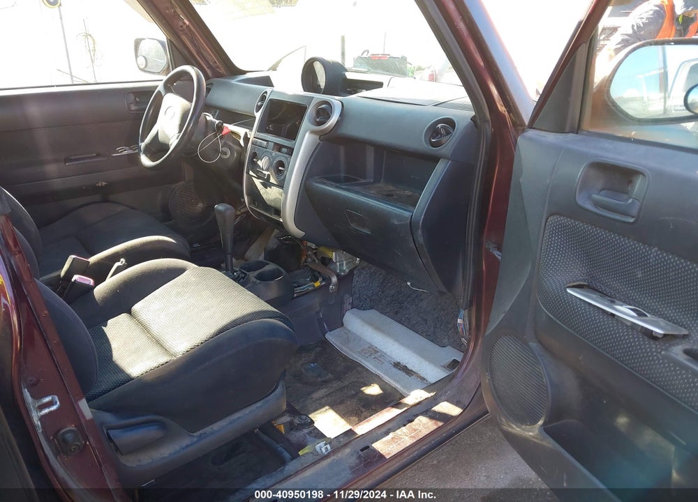 2006 SCION XB VIN: JTLKT324964043291