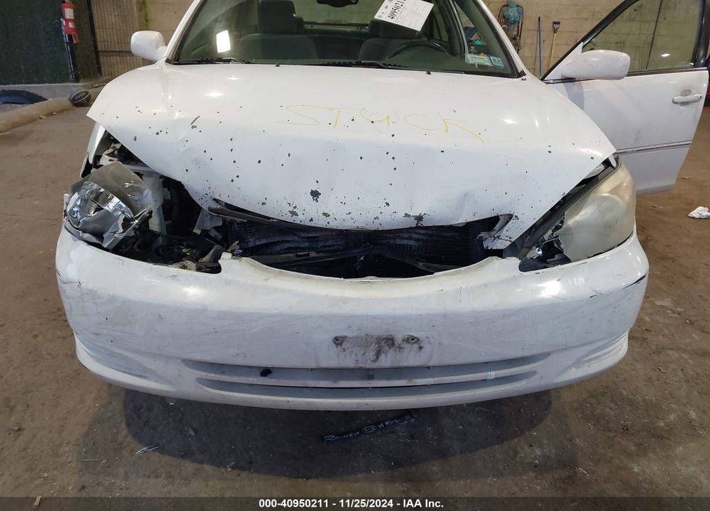 2002 TOYOTA CAMRY XLE VIN: 4T1BE30KX2U577283