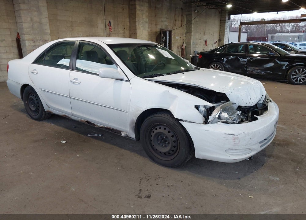 2002 TOYOTA CAMRY XLE VIN: 4T1BE30KX2U577283