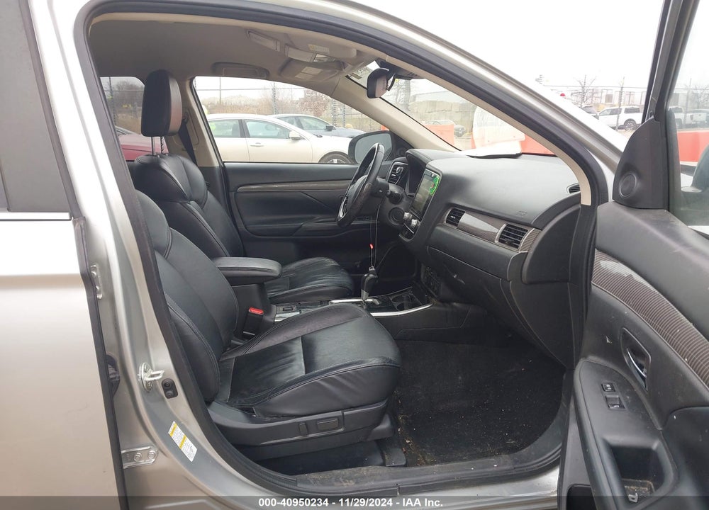 2020 MITSUBISHI OUTLANDER SE 2.4 VIN: JA4AD3A39LZ018929