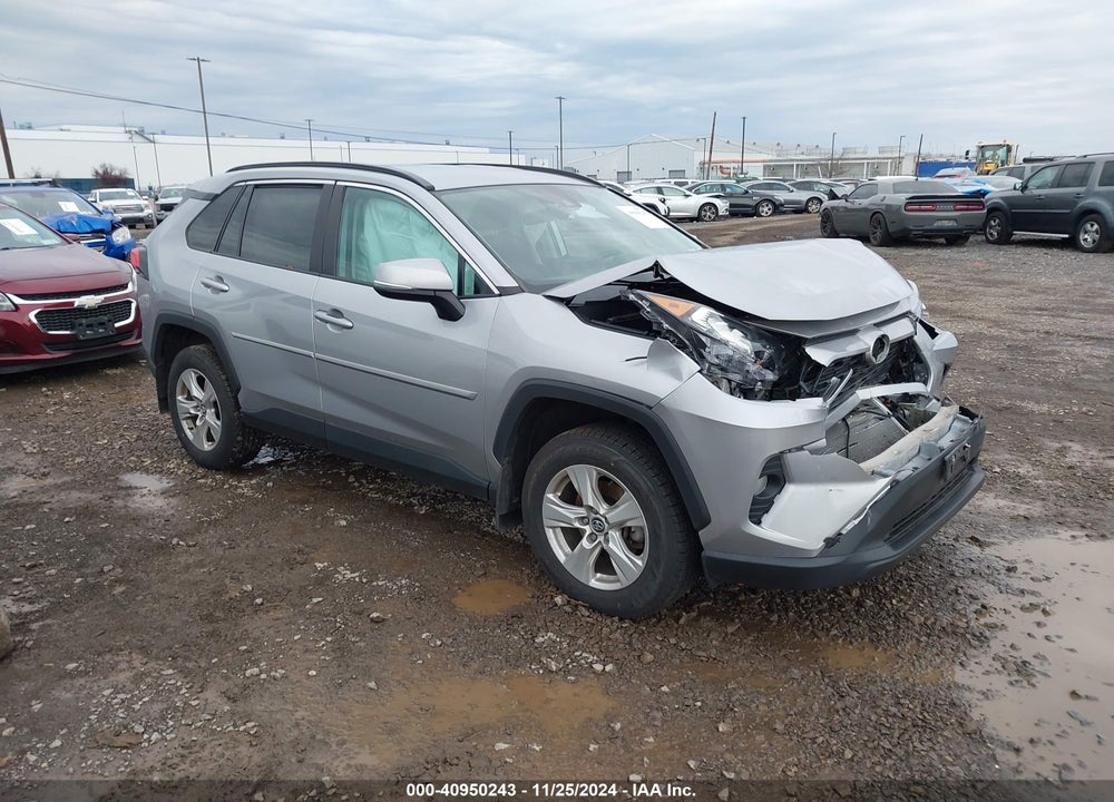 2021 TOYOTA RAV4 XLE VIN: 2T3P1RFV4MW149788