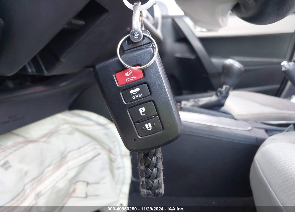 2014 TOYOTA COROLLA L/LE/LE PLUS/LE PREMIUM/S/S PLUS/S PREMIUM VIN: 5YFBURHE7EP026805