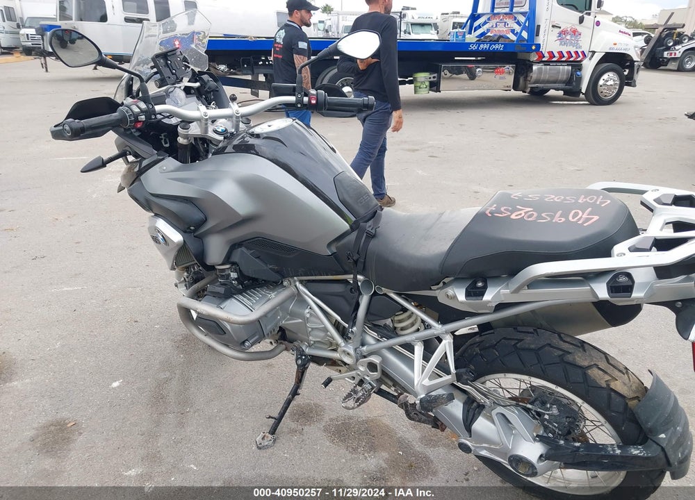2014 BMW R1200 GS VIN: WB10A1105EZ185809