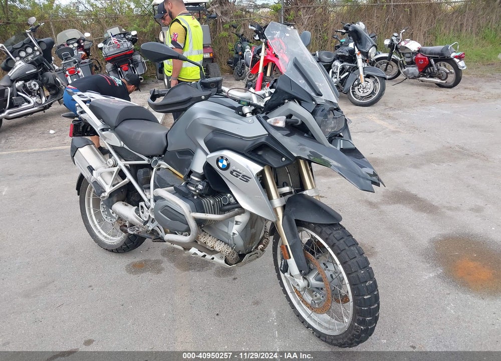 2014 BMW R1200 GS VIN: WB10A1105EZ185809