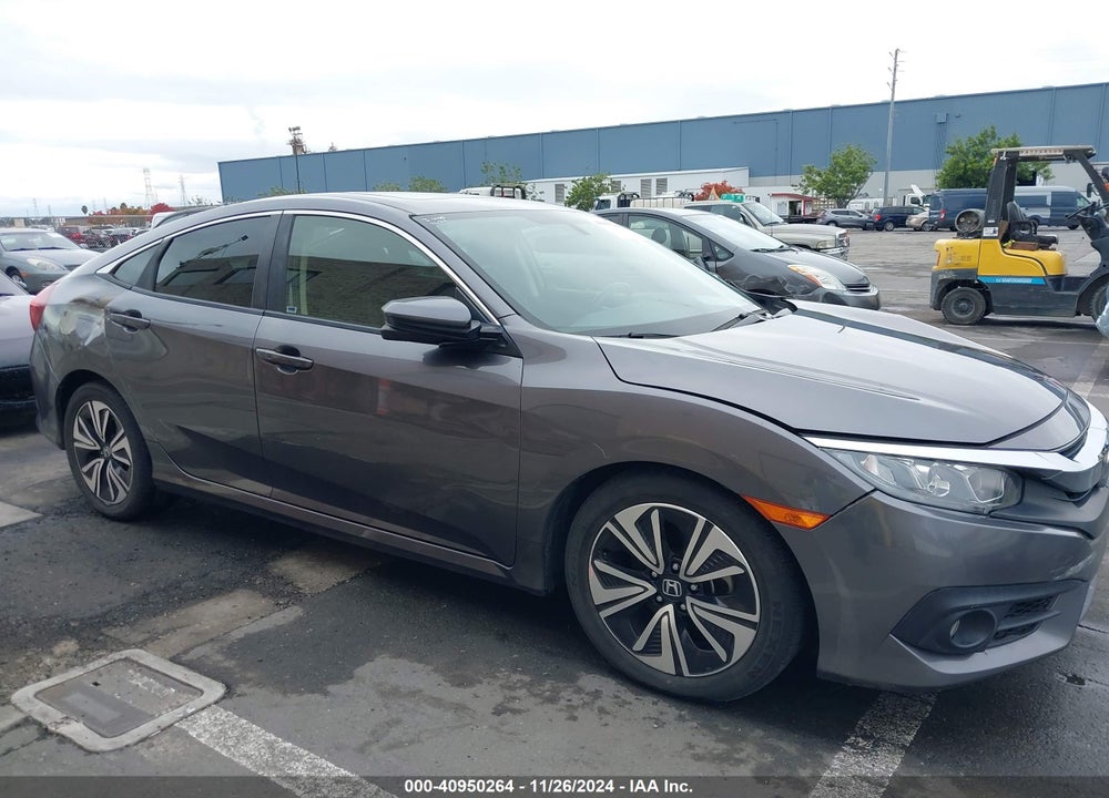 2018 HONDA CIVIC EX-T VIN: JHMFC1F32JX005989