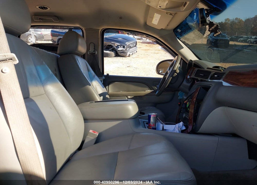 2010 CHEVROLET TAHOE LT VIN: 1GNMCBE35AR159284