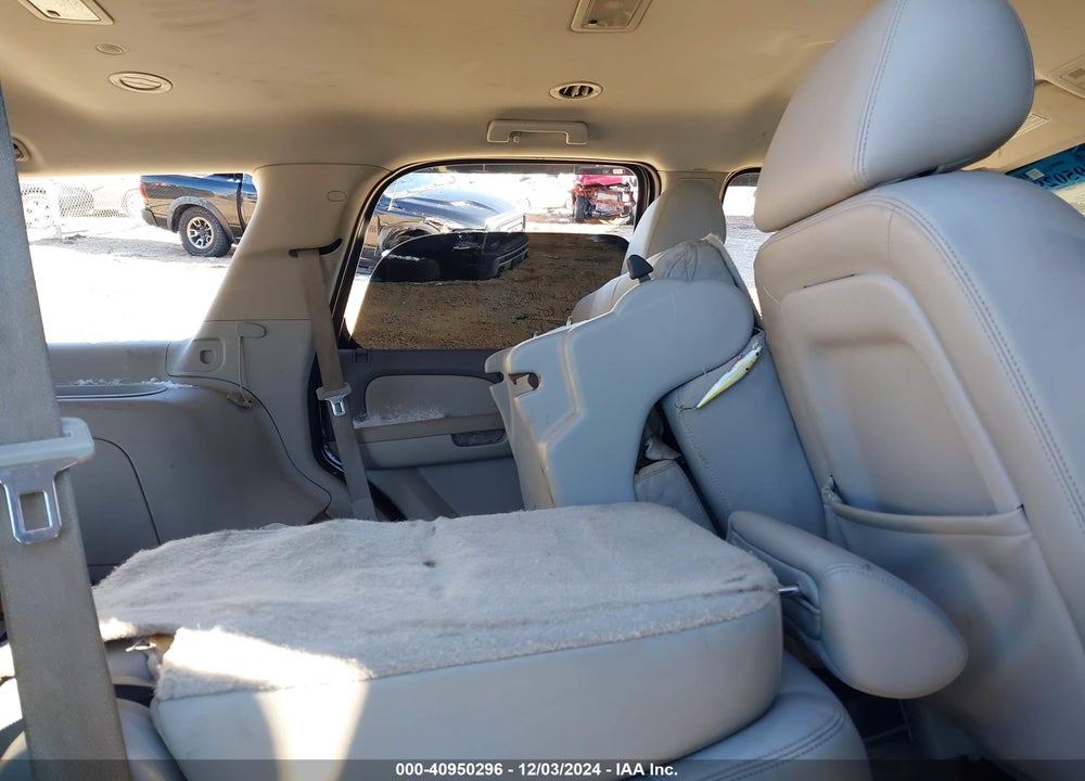 2010 CHEVROLET TAHOE LT VIN: 1GNMCBE35AR159284