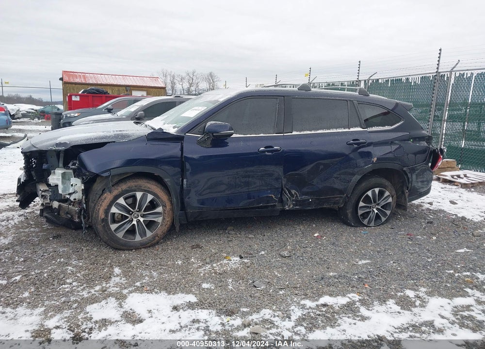 2021 TOYOTA HIGHLANDER XLE VIN: 5TDGZRBH1MS142551