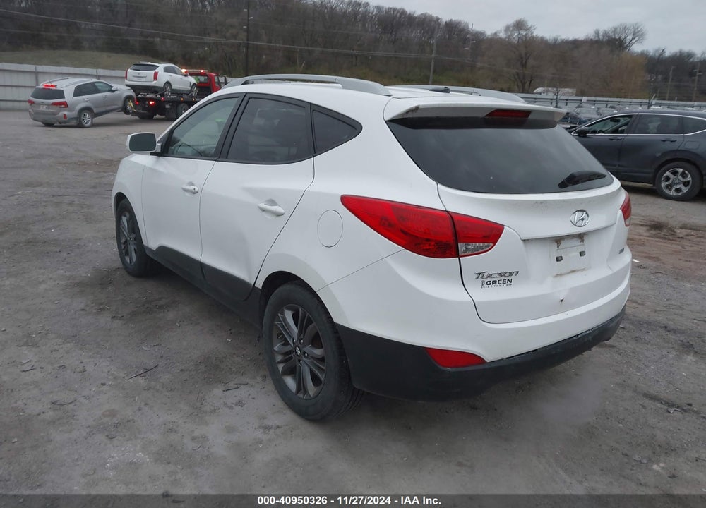 2015 HYUNDAI TUCSON SE VIN: KM8JUCAG1FU081464