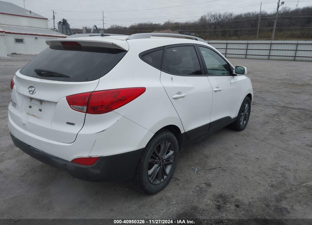 2015 HYUNDAI TUCSON SE VIN: KM8JUCAG1FU081464