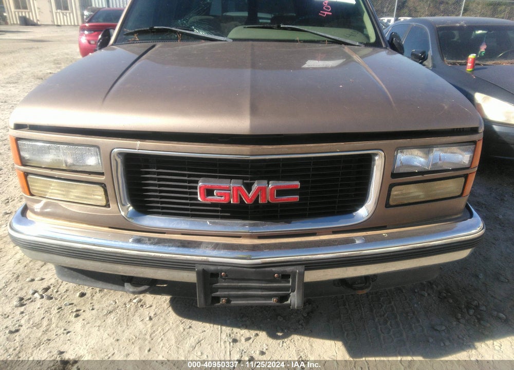 1996 GMC SUBURBAN K1500 VIN: 3GKFK16R8TG517521