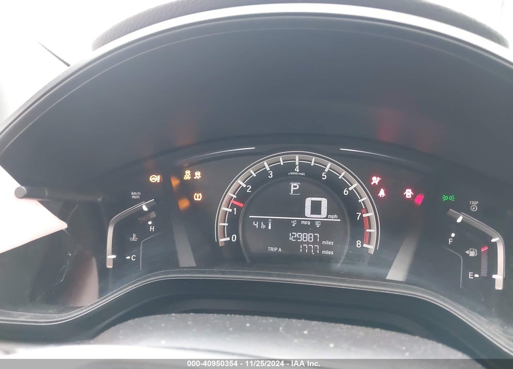 2018 HONDA CR-V LX VIN: 2HKRW6H35JH211884
