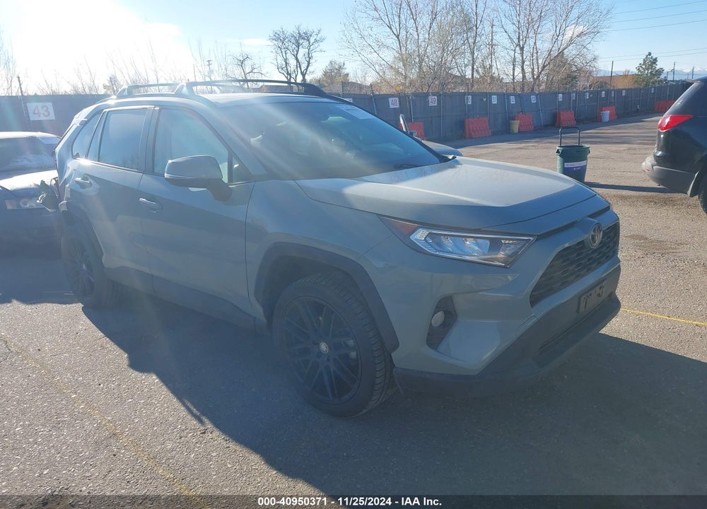 2019 TOYOTA RAV4 XLE VIN: JTMW1RFV6KD012809