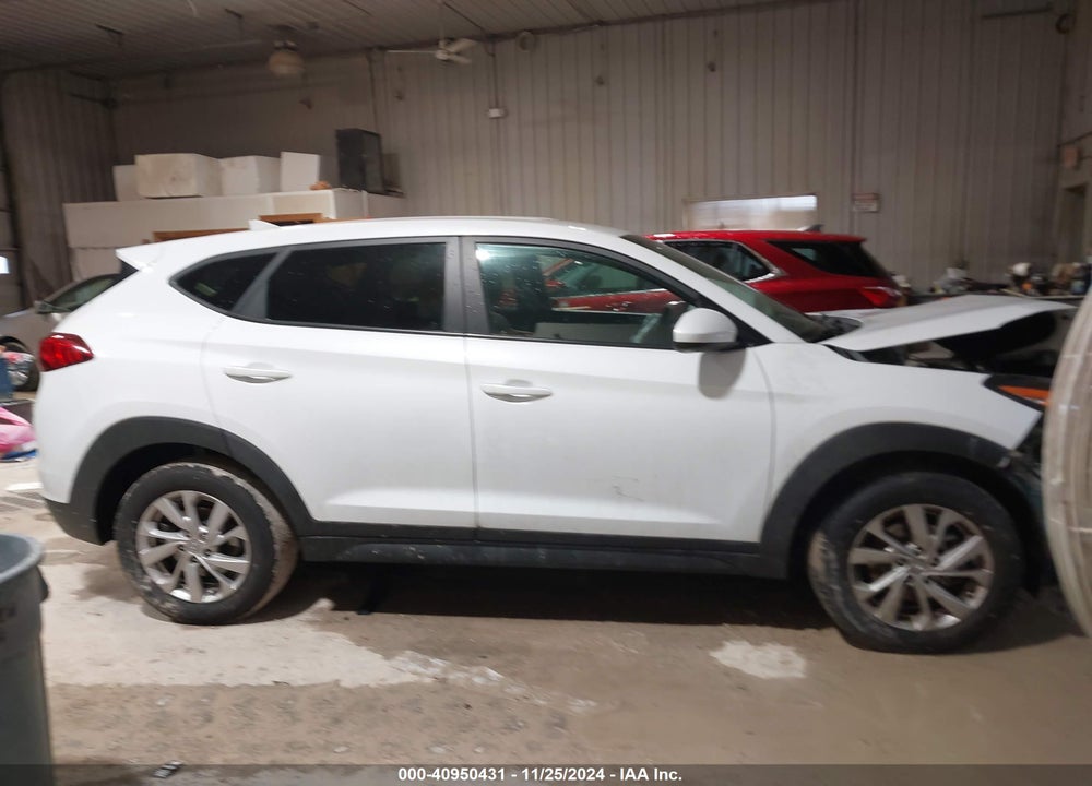 2021 HYUNDAI TUCSON VIN: KM8J23A47MU393586
