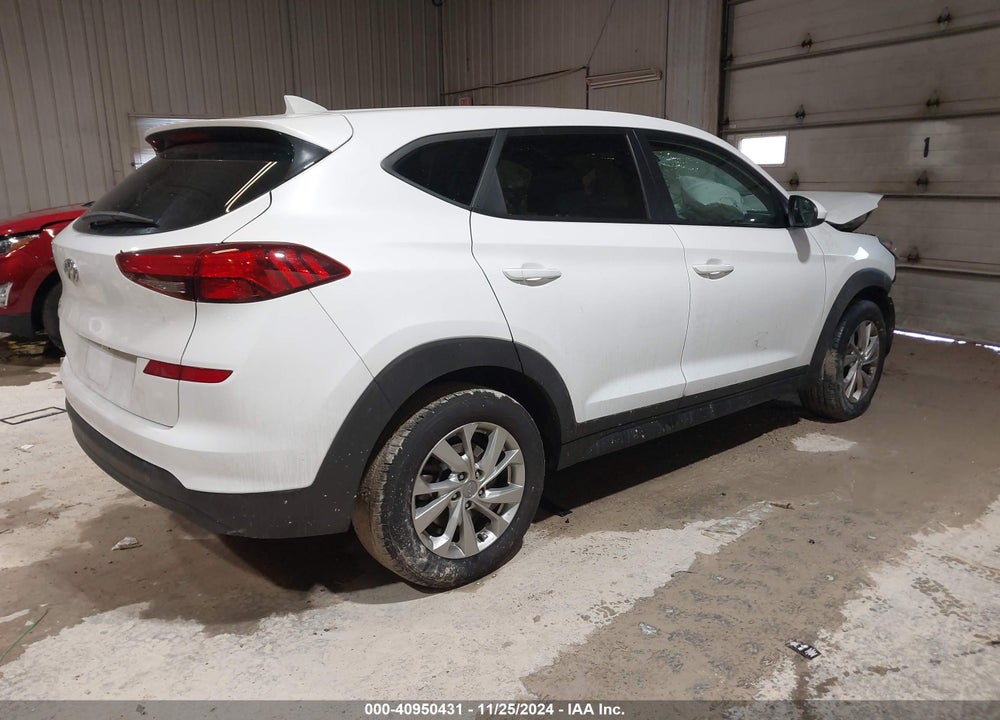 2021 HYUNDAI TUCSON VIN: KM8J23A47MU393586