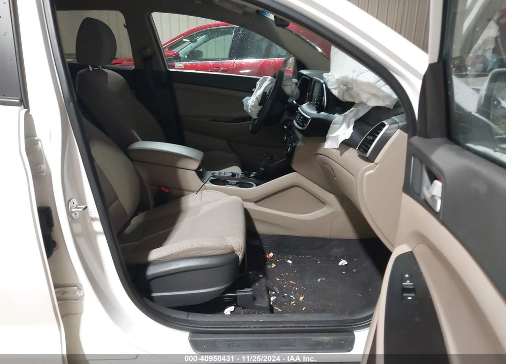 2021 HYUNDAI TUCSON VIN: KM8J23A47MU393586