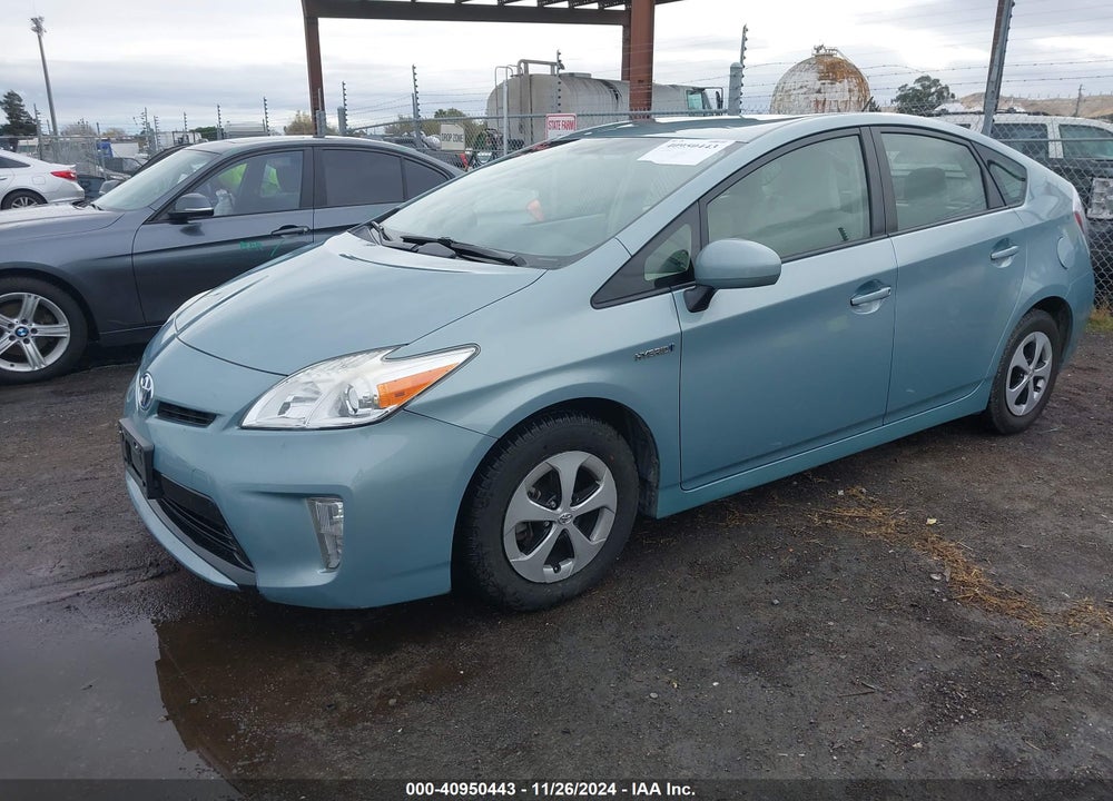 2013 TOYOTA PRIUS TWO VIN: JTDKN3DU5D1700427