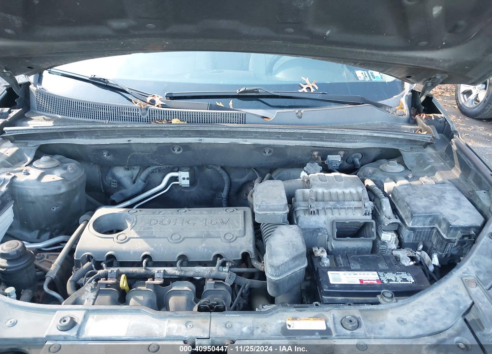 2011 KIA SORENTO LX VIN: 5XYKT3A1XBG114898