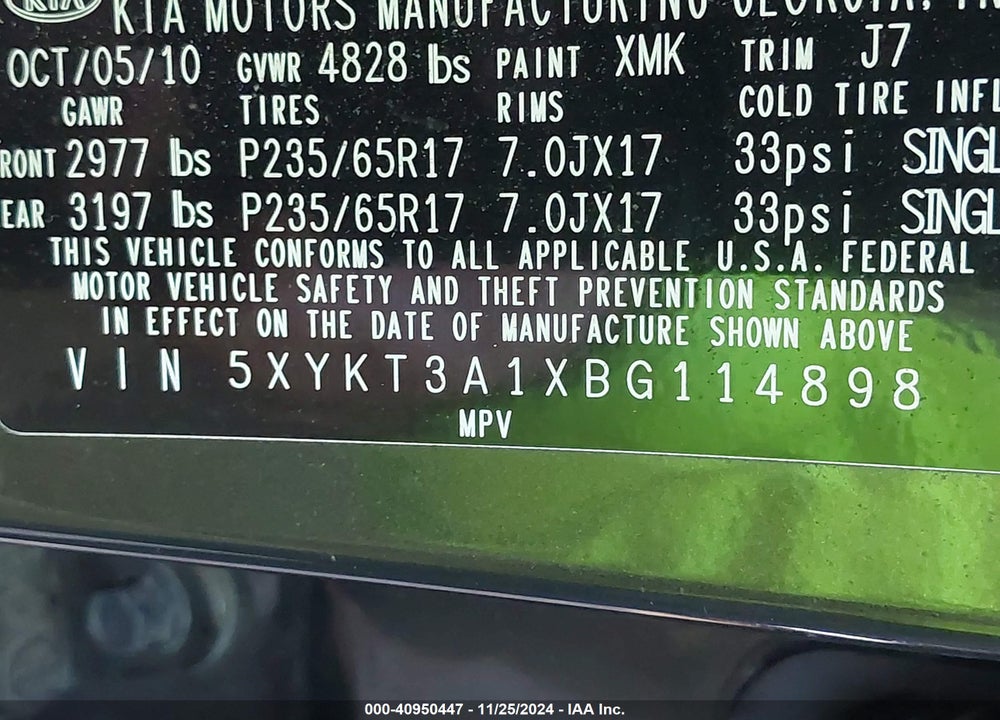 2011 KIA SORENTO LX VIN: 5XYKT3A1XBG114898