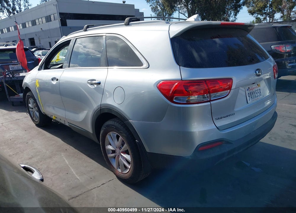 2017 KIA SORENTO 2.4L LX VIN: 5XYPG4A37HG268592