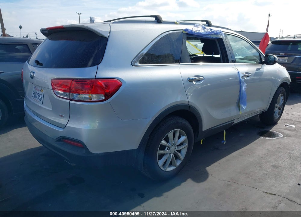 2017 KIA SORENTO 2.4L LX VIN: 5XYPG4A37HG268592