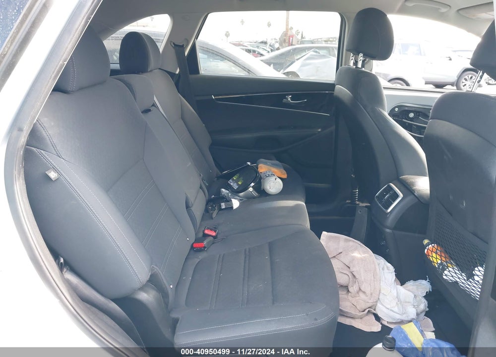 2017 KIA SORENTO 2.4L LX VIN: 5XYPG4A37HG268592