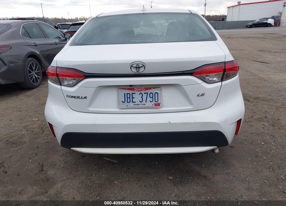 2022 TOYOTA COROLLA LE VIN: 5YFEPMAE6NP325820