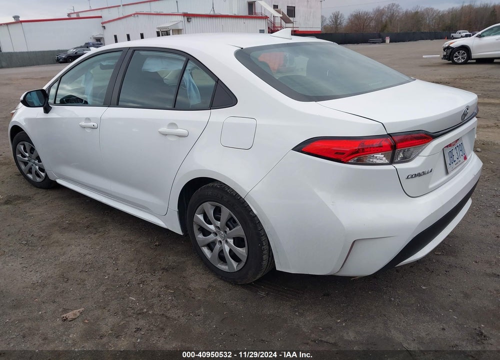 2022 TOYOTA COROLLA LE VIN: 5YFEPMAE6NP325820