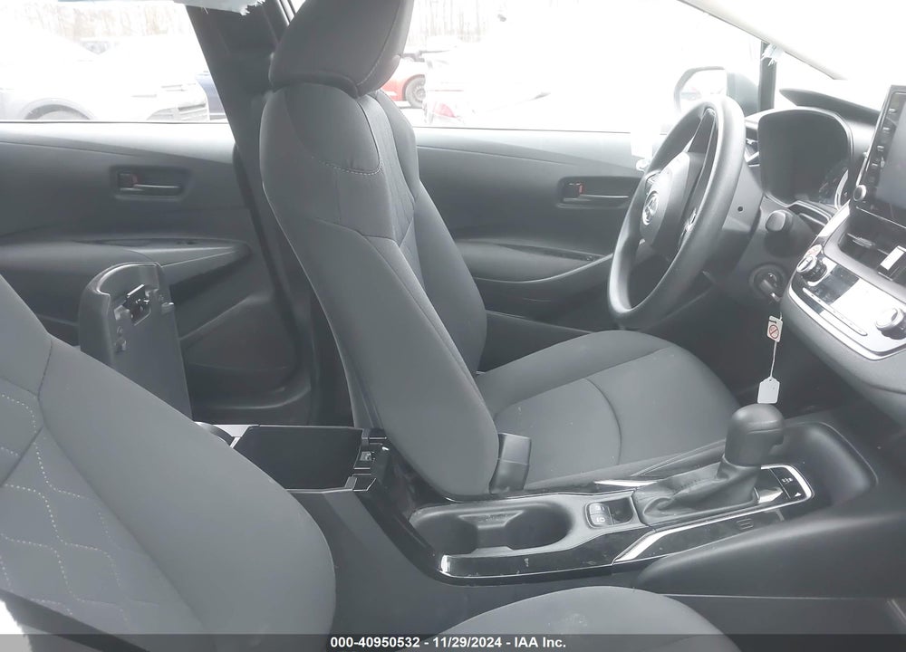2022 TOYOTA COROLLA LE VIN: 5YFEPMAE6NP325820