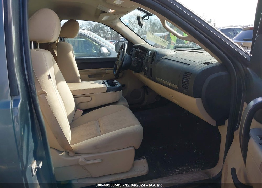 2011 CHEVROLET SILVERADO 1500 LT VIN: 1GCNCSEA1BZ403865