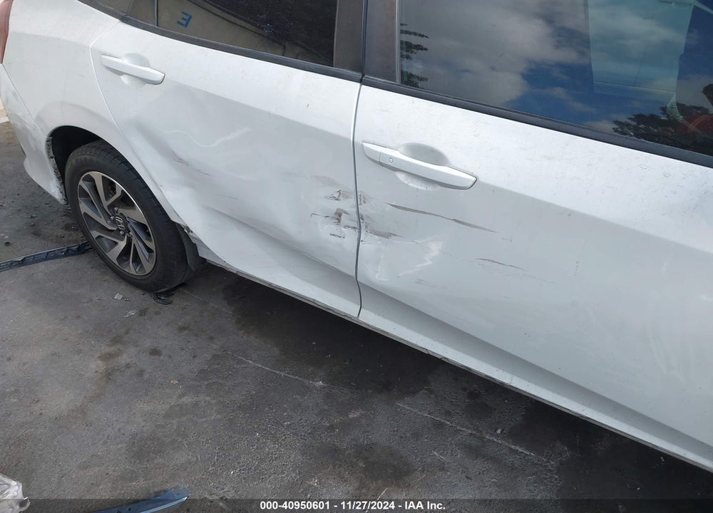 2017 HONDA CIVIC EX VIN: 2HGFC2F78HH568555