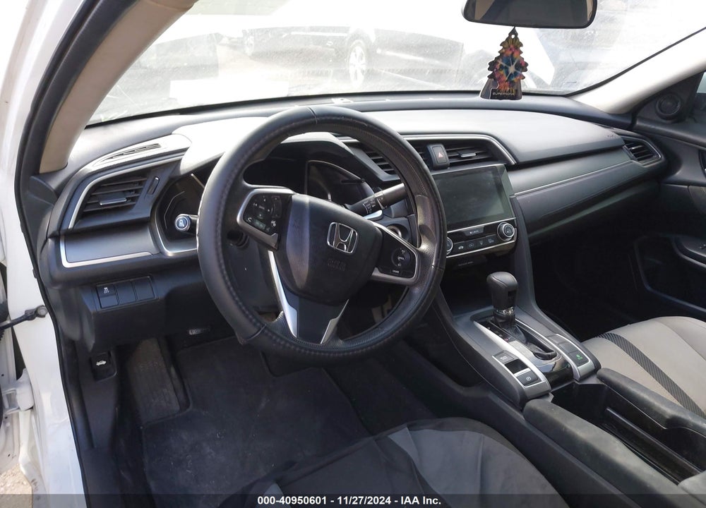 2017 HONDA CIVIC EX VIN: 2HGFC2F78HH568555