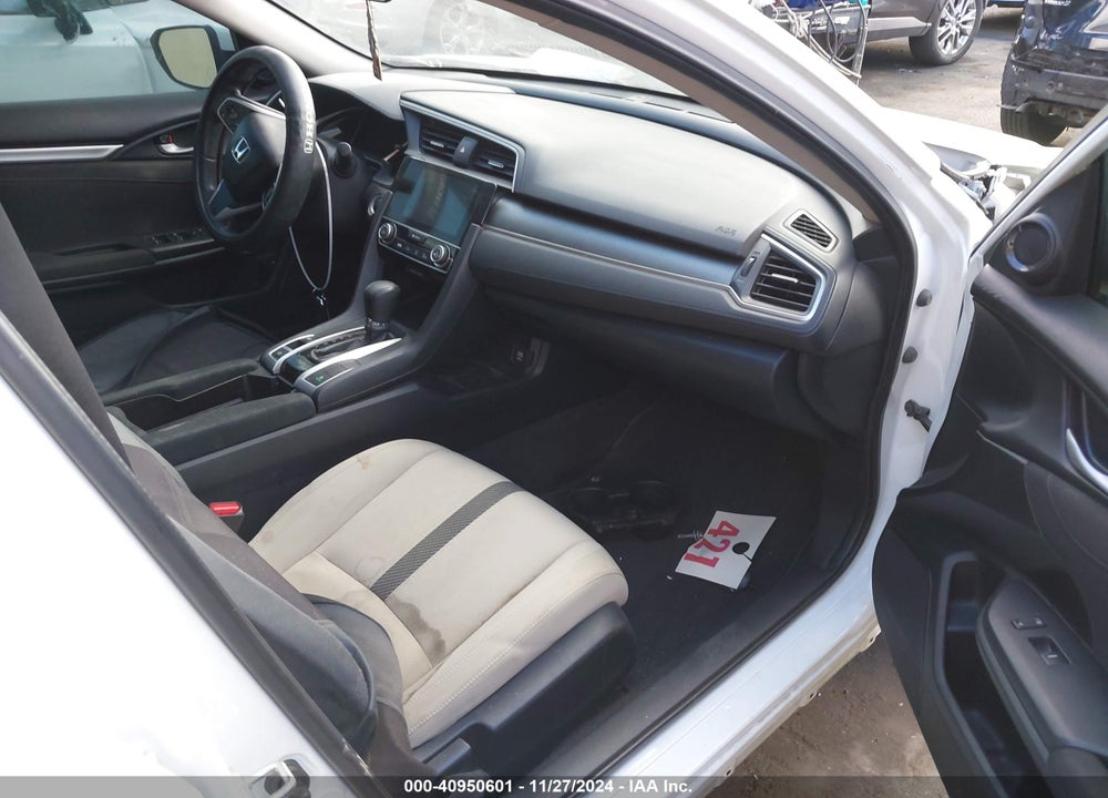 2017 HONDA CIVIC EX VIN: 2HGFC2F78HH568555