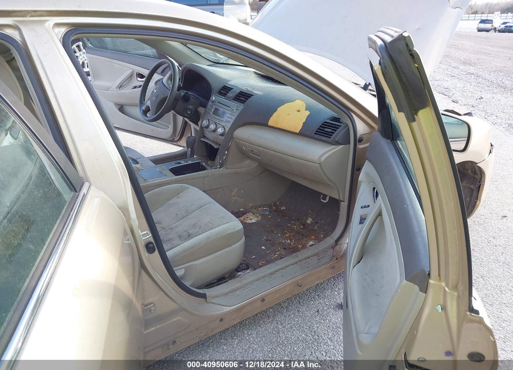 2011 TOYOTA CAMRY LE VIN: 4T1BF3EK7BU667061
