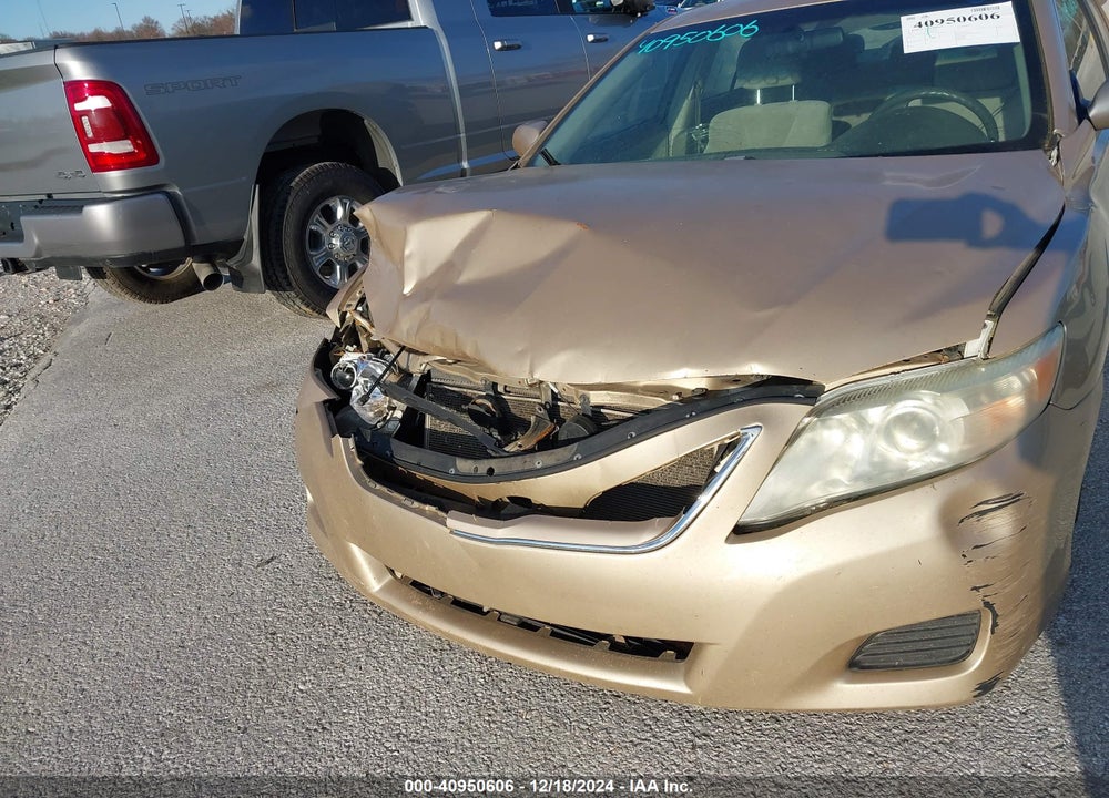 2011 TOYOTA CAMRY LE VIN: 4T1BF3EK7BU667061