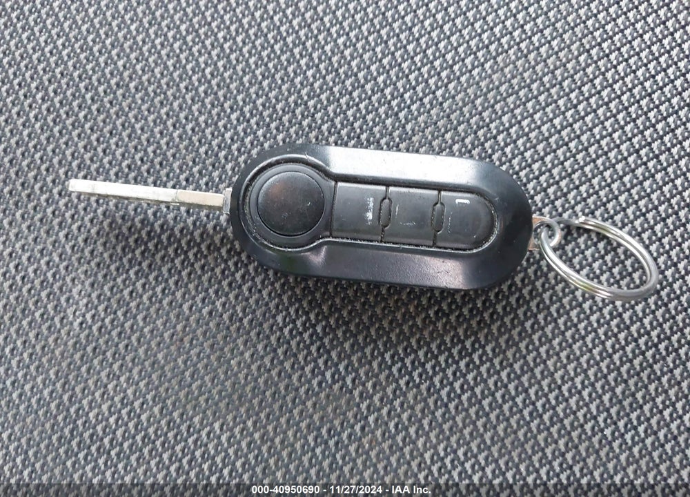 2017 RAM PROMASTER CITY TRADESMAN VIN: ZFBERFABXH6D32993