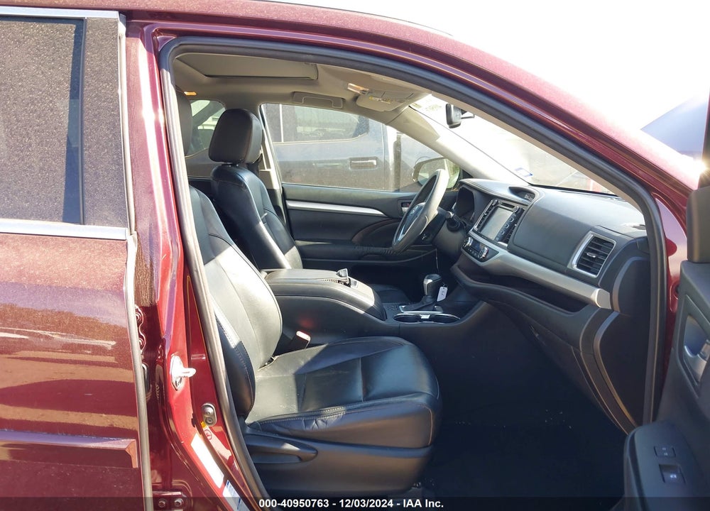 2016 TOYOTA HIGHLANDER XLE V6 VIN: 5TDJKRFH4GS277709