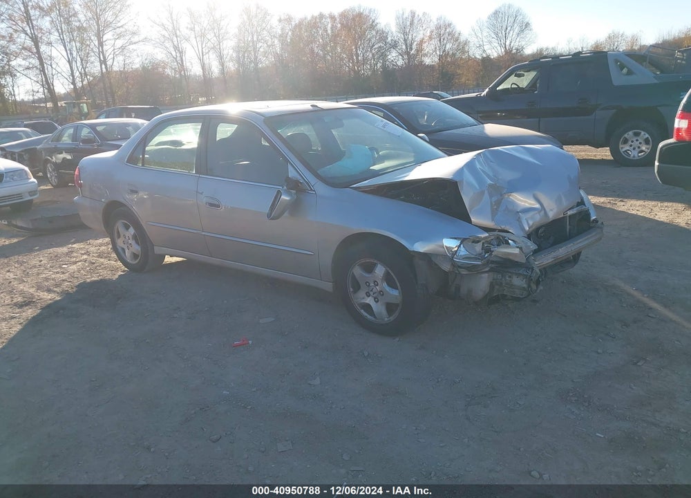 1999 HONDA ACCORD EX V6 VIN: 1HGCG1658XA033125