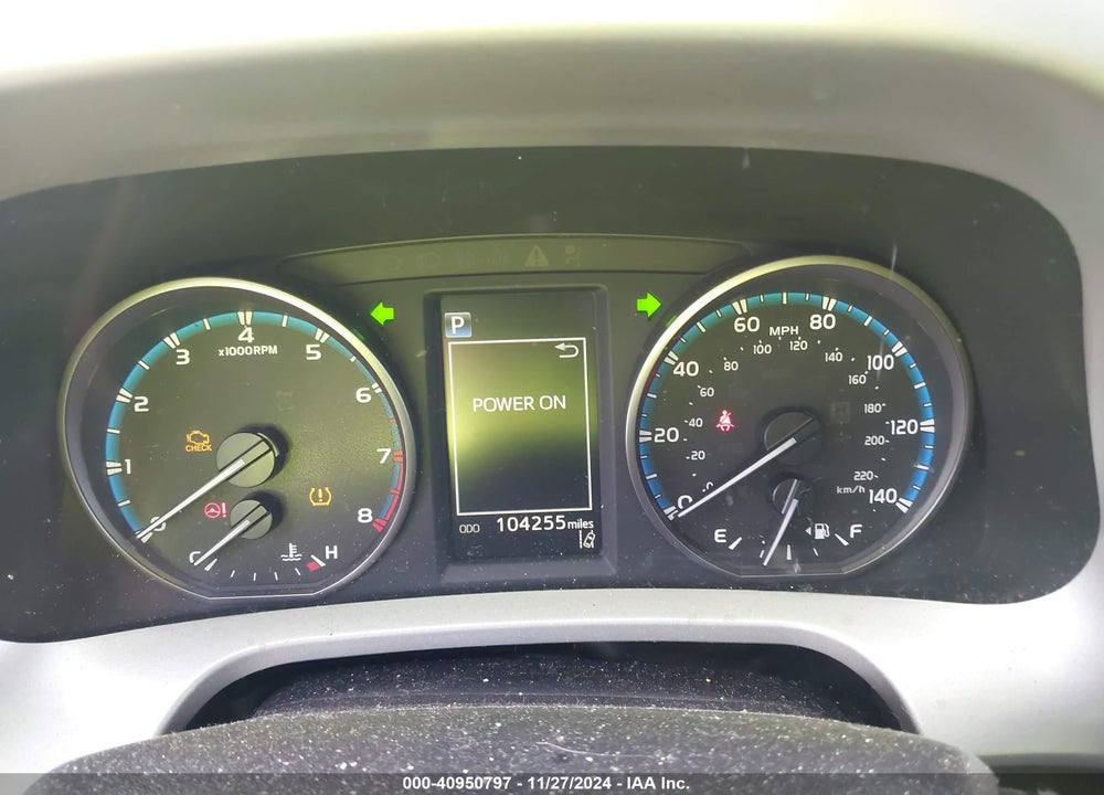 2018 TOYOTA RAV4 ADVENTURE/XLE VIN: 2T3RFREV1JW763012